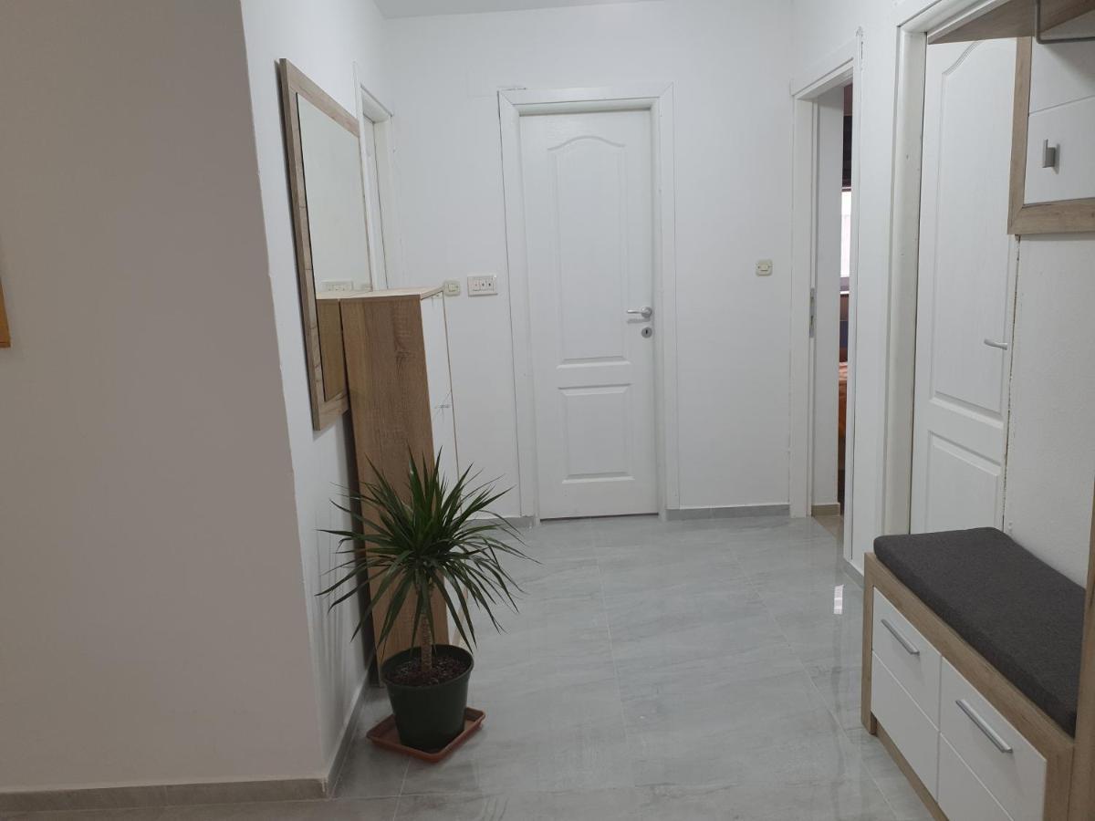 Apartmani Veronika Novalja Luaran gambar